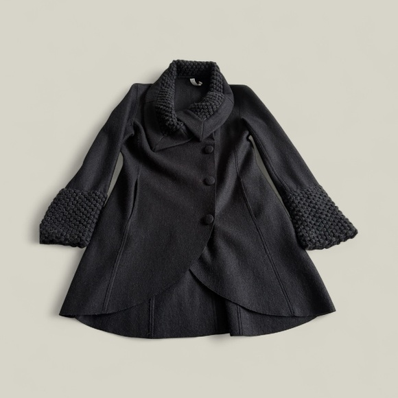 Indigenous Peruvian Alpaca Felt Asymmetrical Topper - Picture 15 of 15